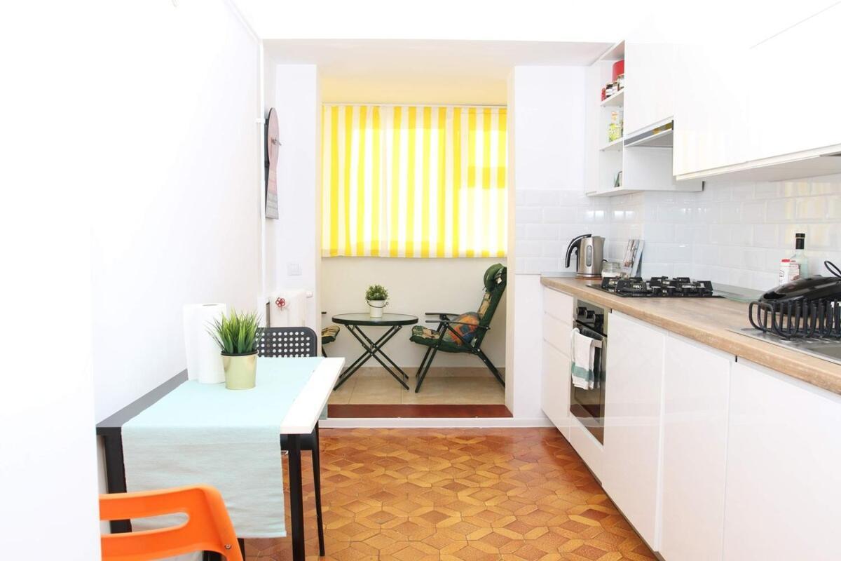 Sunshine 3 Bedrooms Near Arena Nationala Apartament *